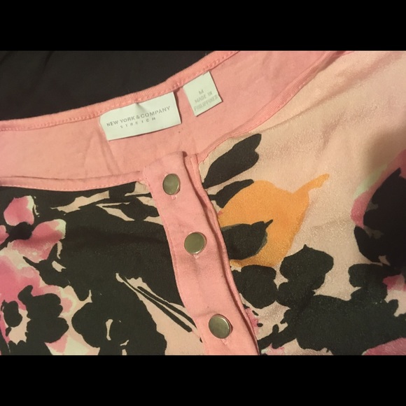 Pink blouse - Picture 3 of 5